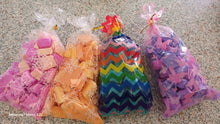Load image into Gallery viewer, OMA'S MAGIC BEANS BATH BOMB CHUNKS