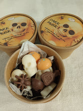 Load image into Gallery viewer, WAX MELTS (VARIOUS)