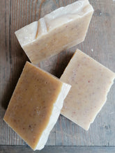 Load image into Gallery viewer, OATMEAL MUSCAT SOAP / FACIAL SOAP