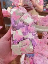 Load image into Gallery viewer, OMA'S ELF MELTS BATH BOMB CHUNKS
