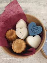 Load image into Gallery viewer, WAX MELTS (VARIOUS)
