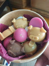 Load image into Gallery viewer, WAX MELTS (VARIOUS)
